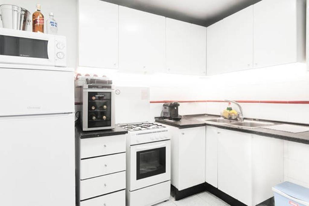 Barcelona 10 - Apartments מראה חיצוני תמונה