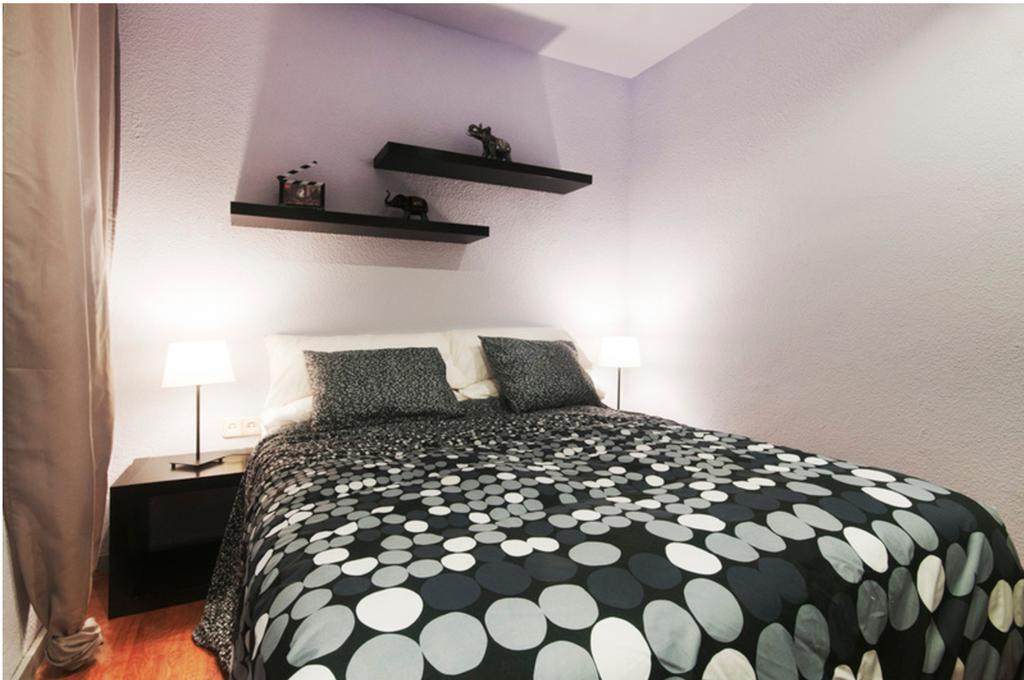 Barcelona 10 - Apartments מראה חיצוני תמונה